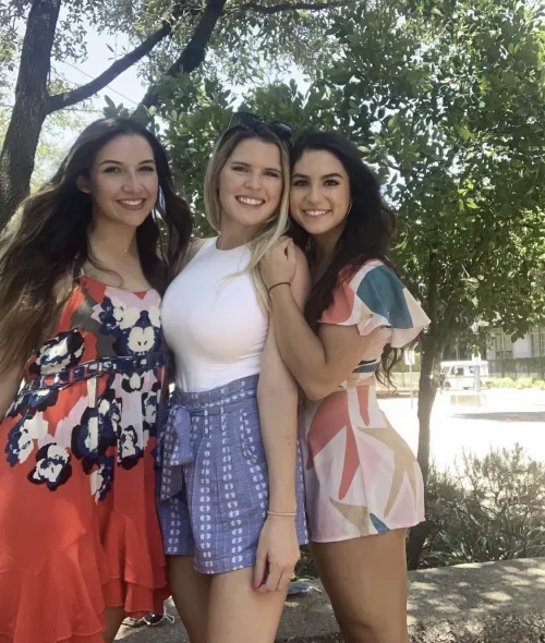 All Smiles by thrrrowwwawayyy