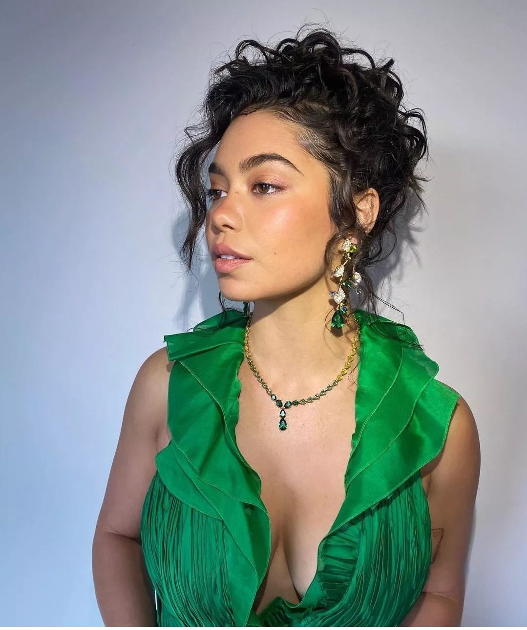 Auli'i Cravalho posted by vakaviti