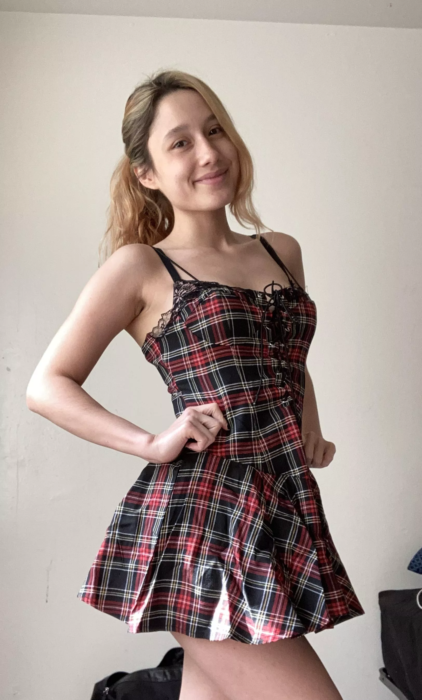 Cum on my tits babe posted by deszybabe