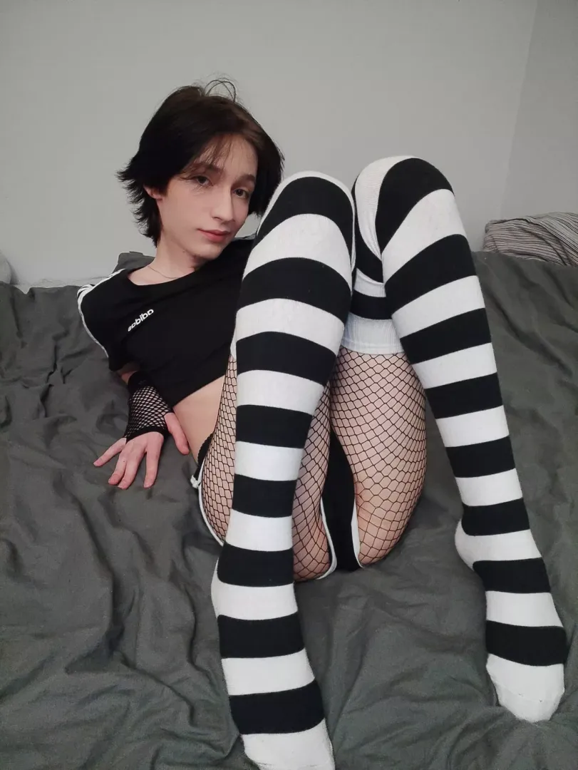 Do you want to taste my boypussy? 🥺 posted by MHemingway_