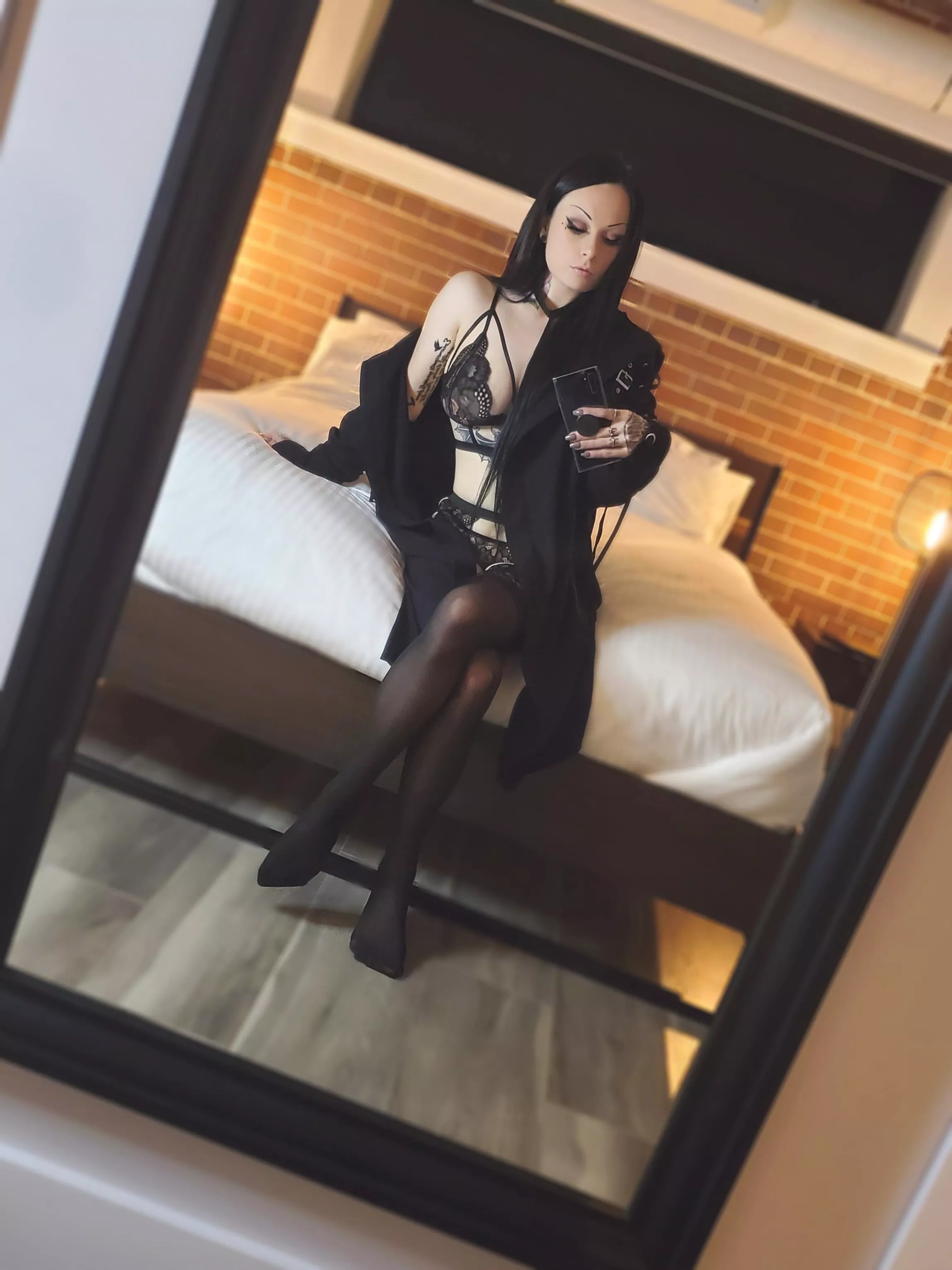 For her lust, she will burn in hell ⸸ posted by xmissxlilith