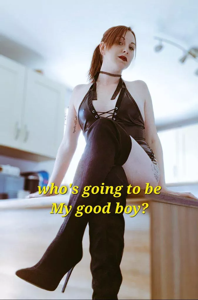 Good evening, weaklings 💅🏻 posted by Divine_DeityXO