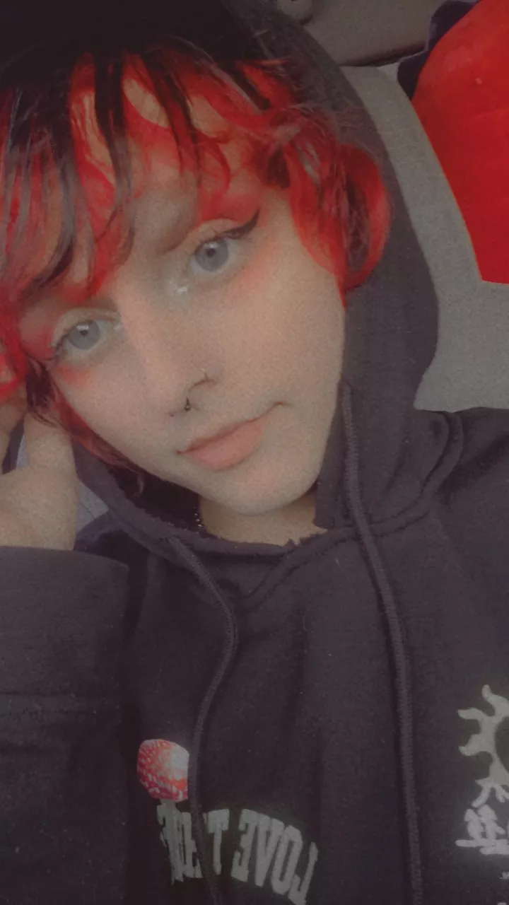 good morning to all the femboys and fans of femboys out there 🥰 posted by LegandOfKane