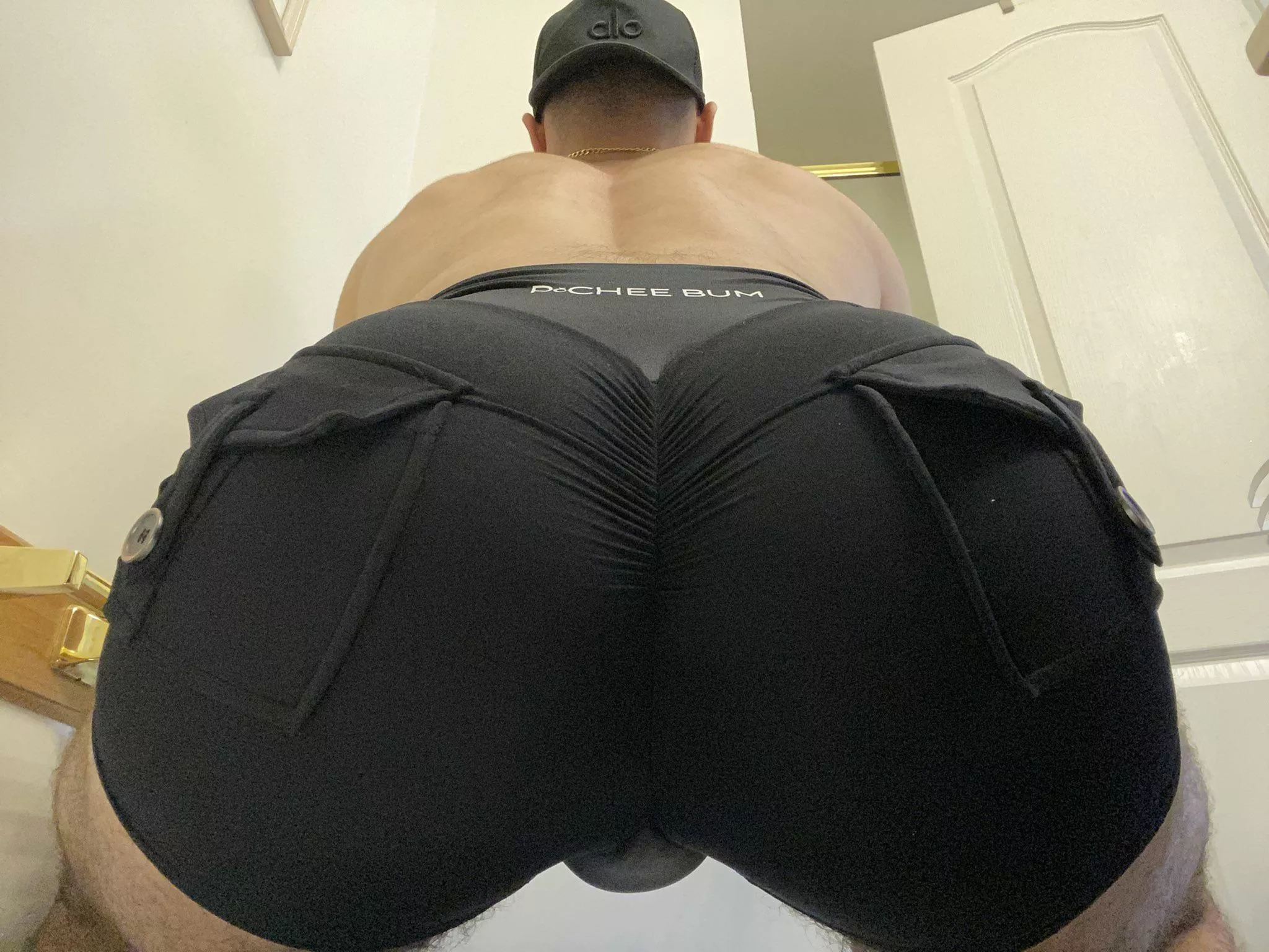 Goon out to my gym booty PUMP in spandex 🍑🤤🍑😳🏆🔥🤴🏻[24] posted by PersianMasterReddit