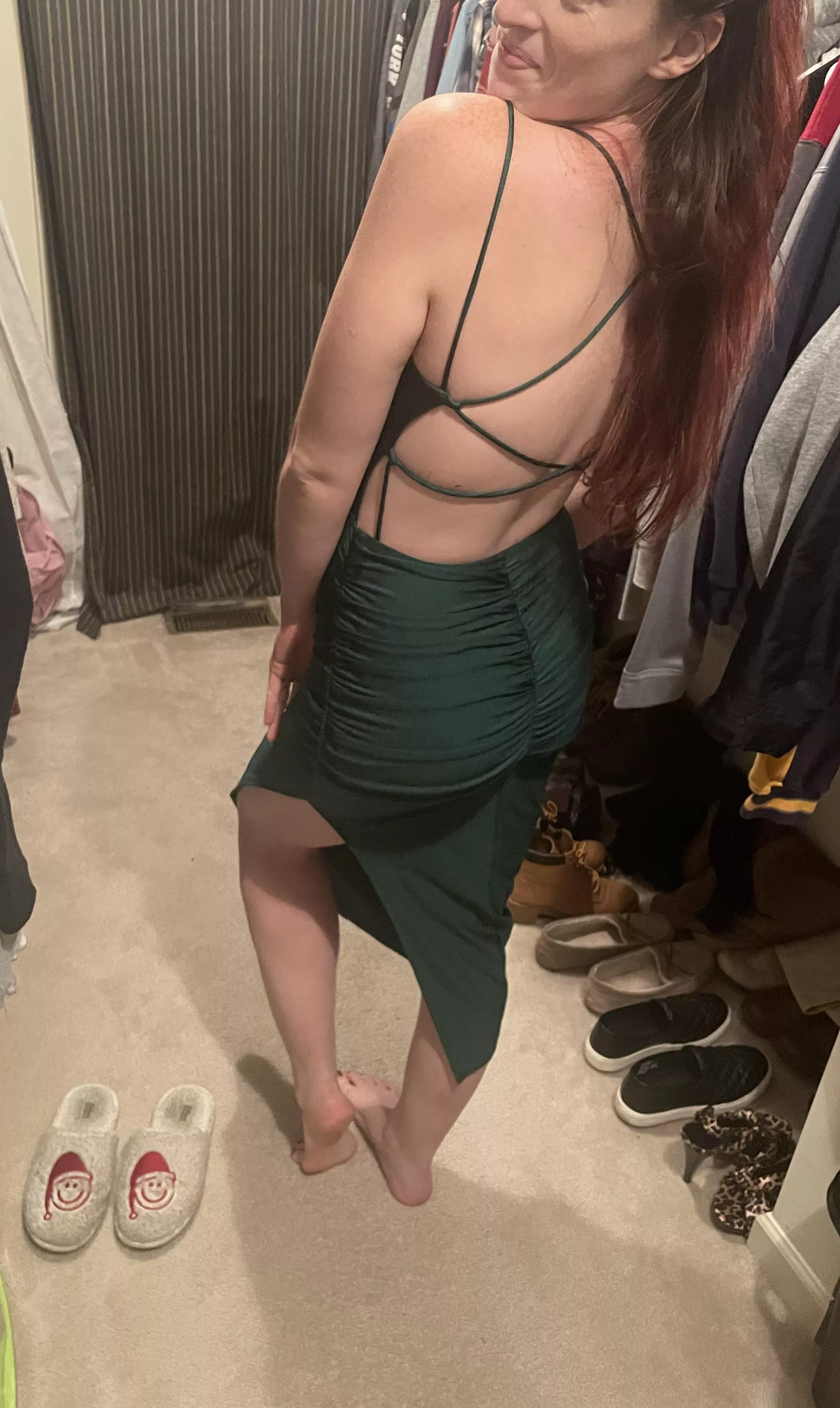 Green goes well with my pale skin [f] posted by Cay_Bakes