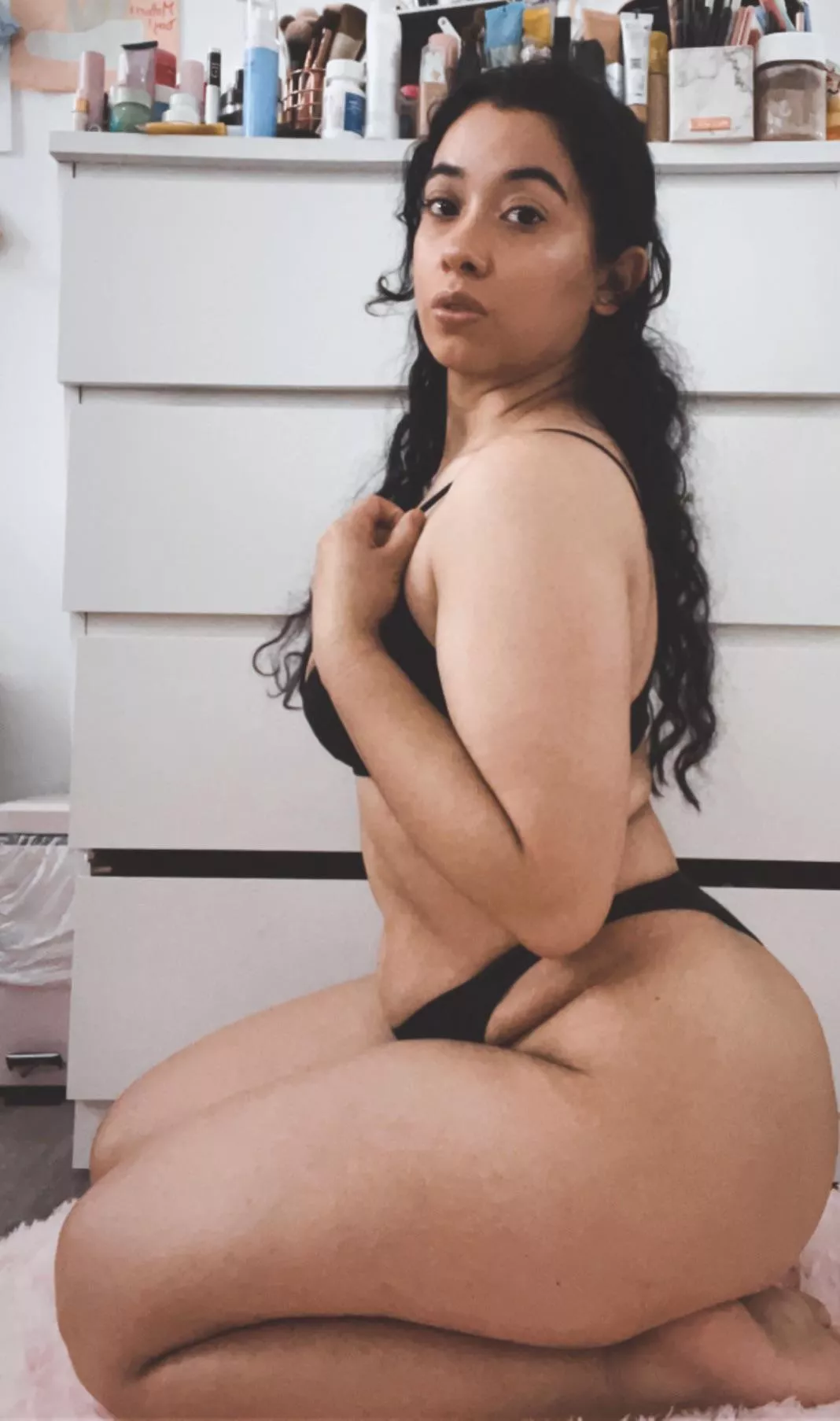 happy hump day 😘 (nsfw) posted by grumpybearrxx