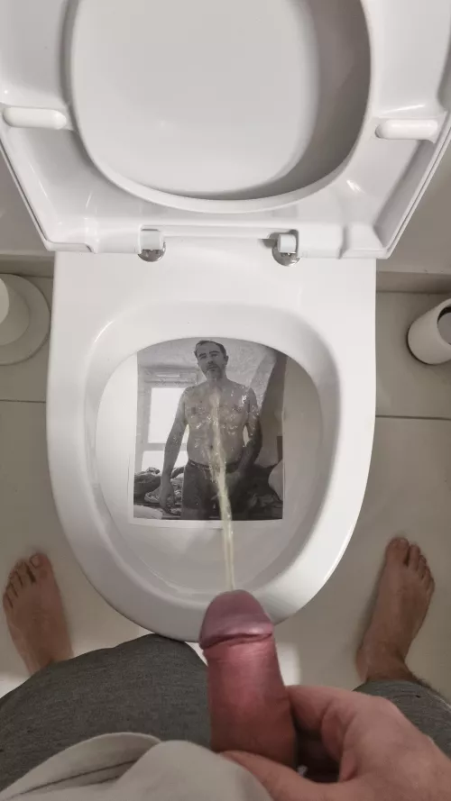 He pee on me by Francois34h78