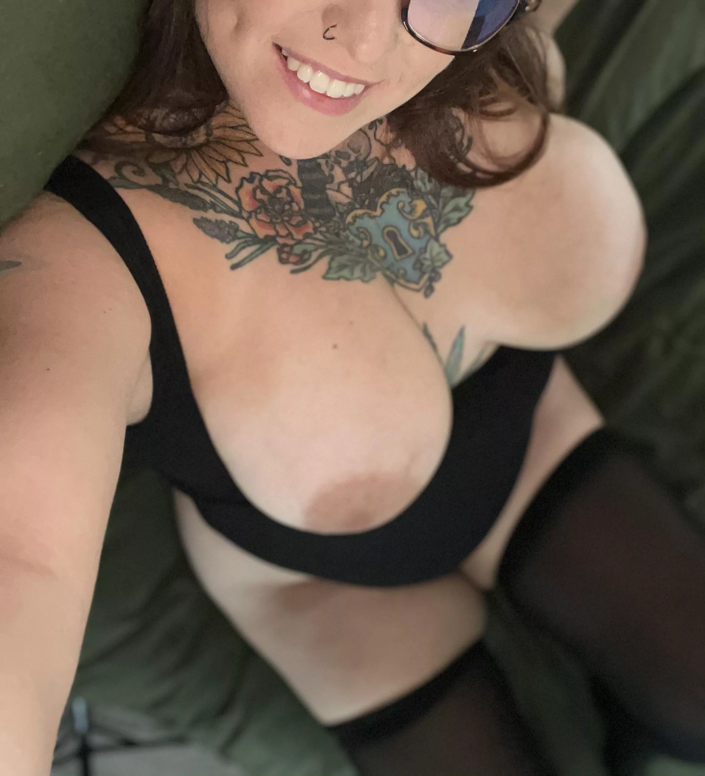 I just wanted you all to see me 🥹 posted by lenoralush