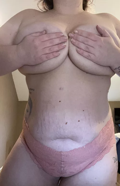 I love my huge milf tits 😋 by pantherslp2023