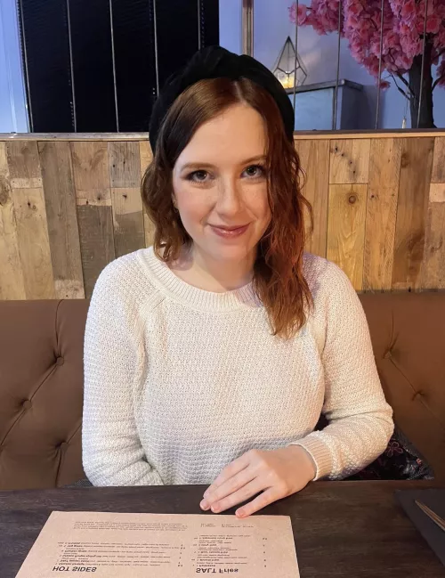 I’d love to buy you dinner at my favorite restaurant! 💕 [F] by snildeep