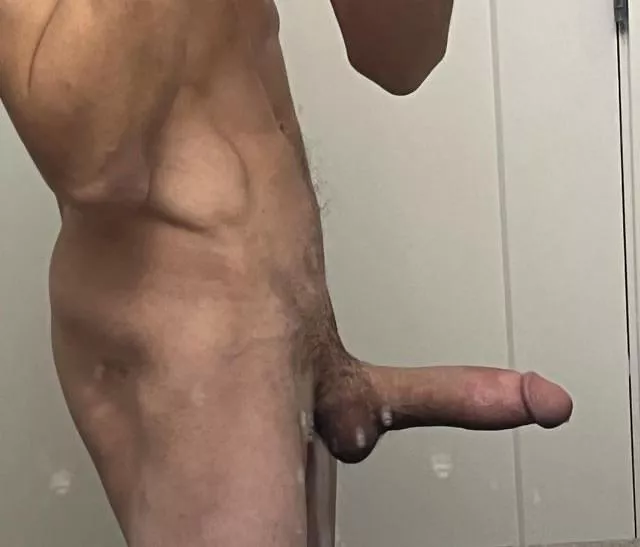 Is this massive? posted by ThickWhiteCock69420