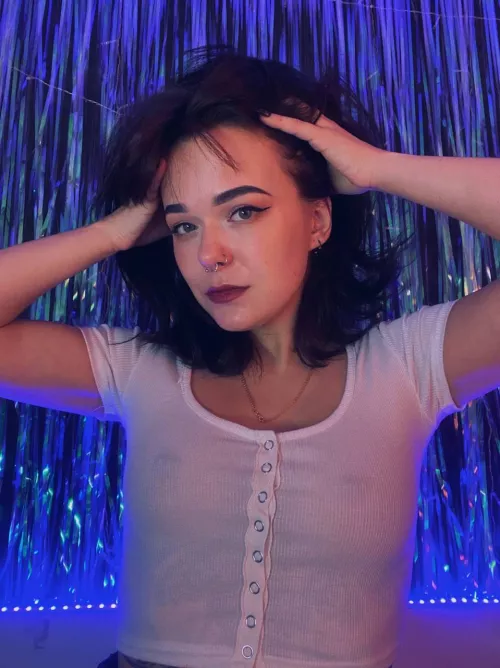 It’s not… hard…to see why I like this top! by Uncosenya