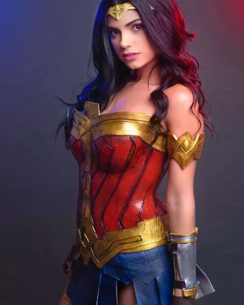 kamicosplayer as Wonder Woman by cbrush33