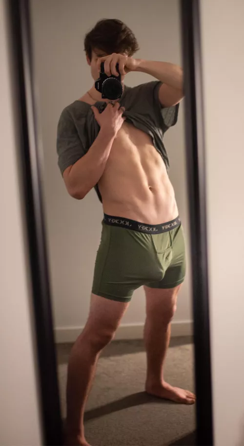 Love the colour of these Jockeys by Maple_Cock