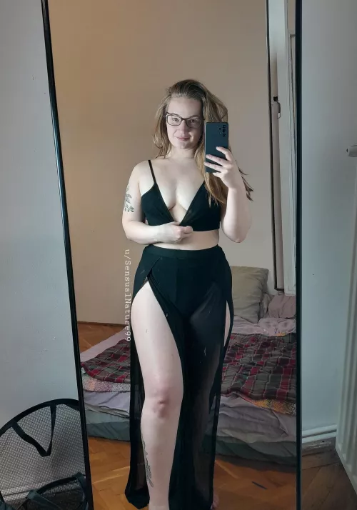 Messy hair today by SensualNature99