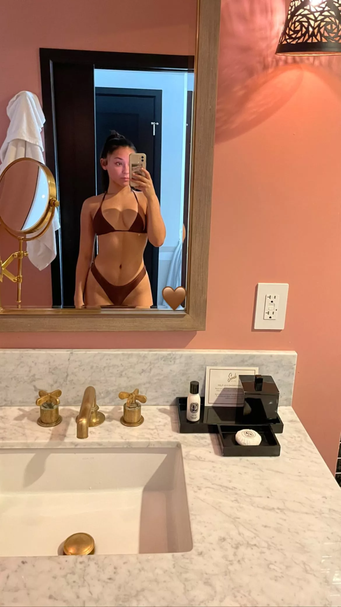 Mirror oh mirror posted by mescopinessontjolies