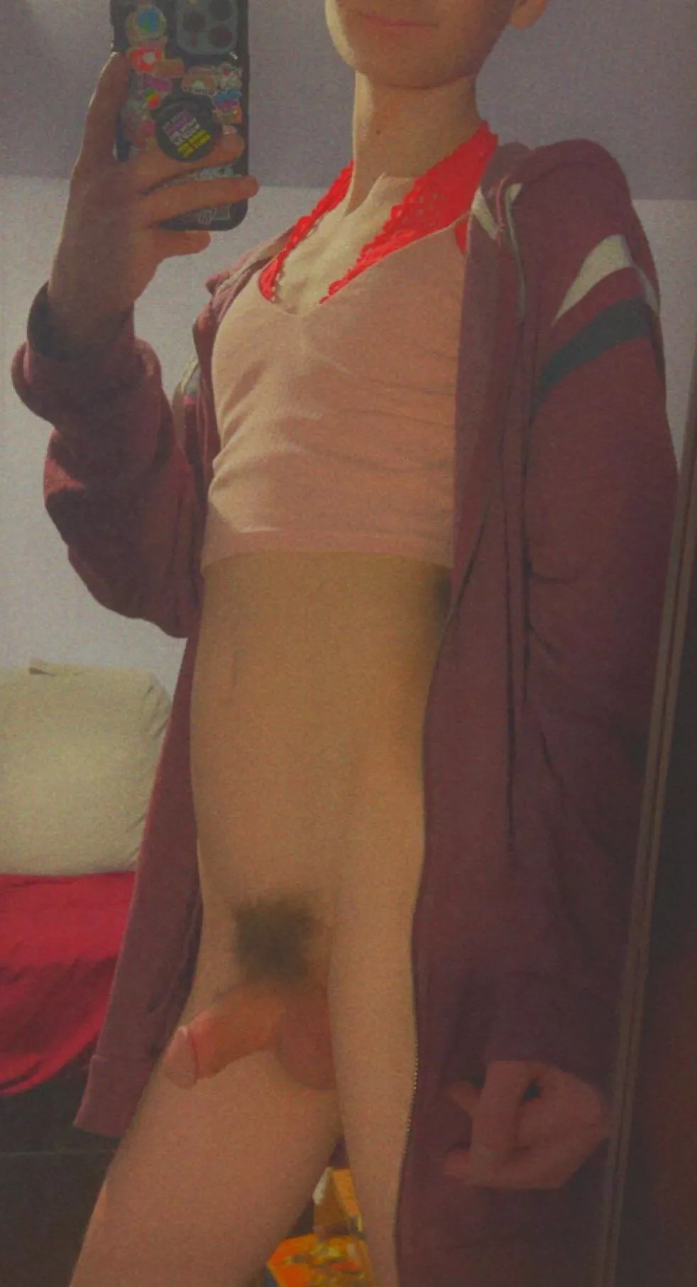 My boyfriend’s hoodie posted by celestenightingale69