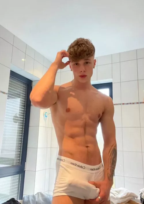 need someone to suck my big bulge by alexbluepage