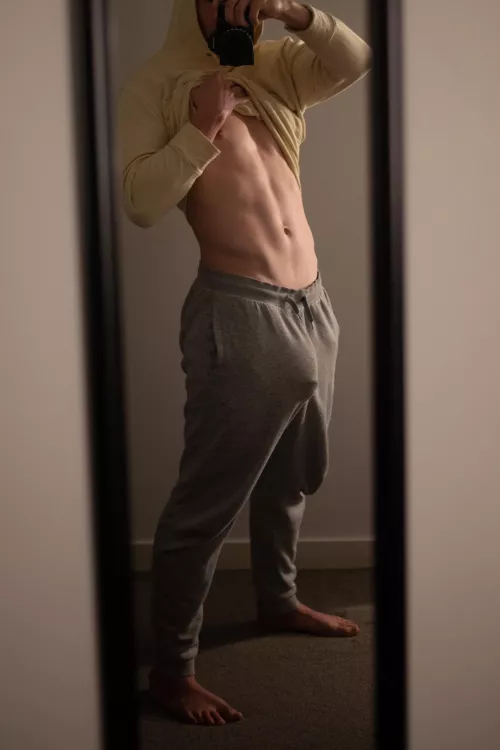 Not leaving much up for your imagination by Maple_Cock