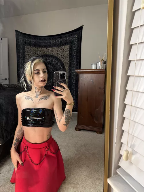 Not perfect but 100% slut ;) by nudeglam