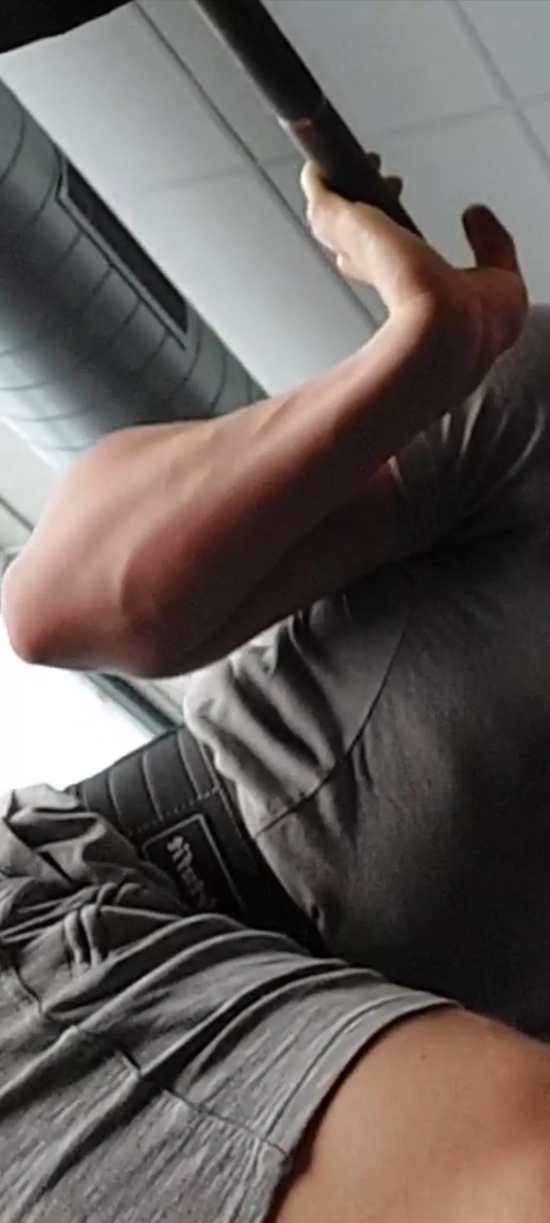 Noticed my forearm looking pretty saucy during some squats. posted by myargumentstinks