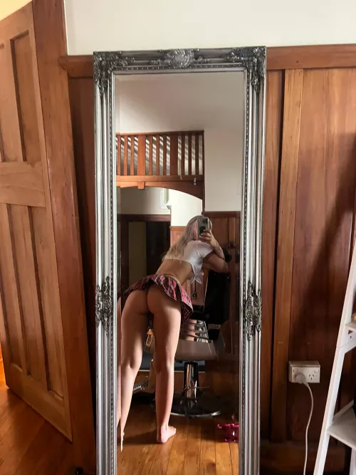 peachy blonde by hotblondefreak