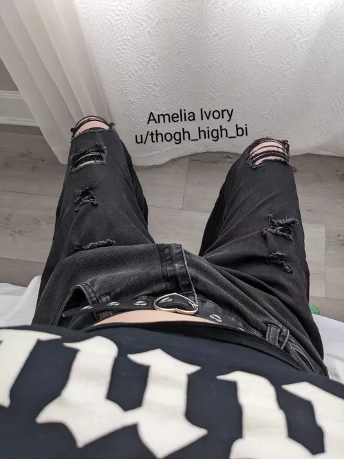 POV of my bulge by thogh_high_bi