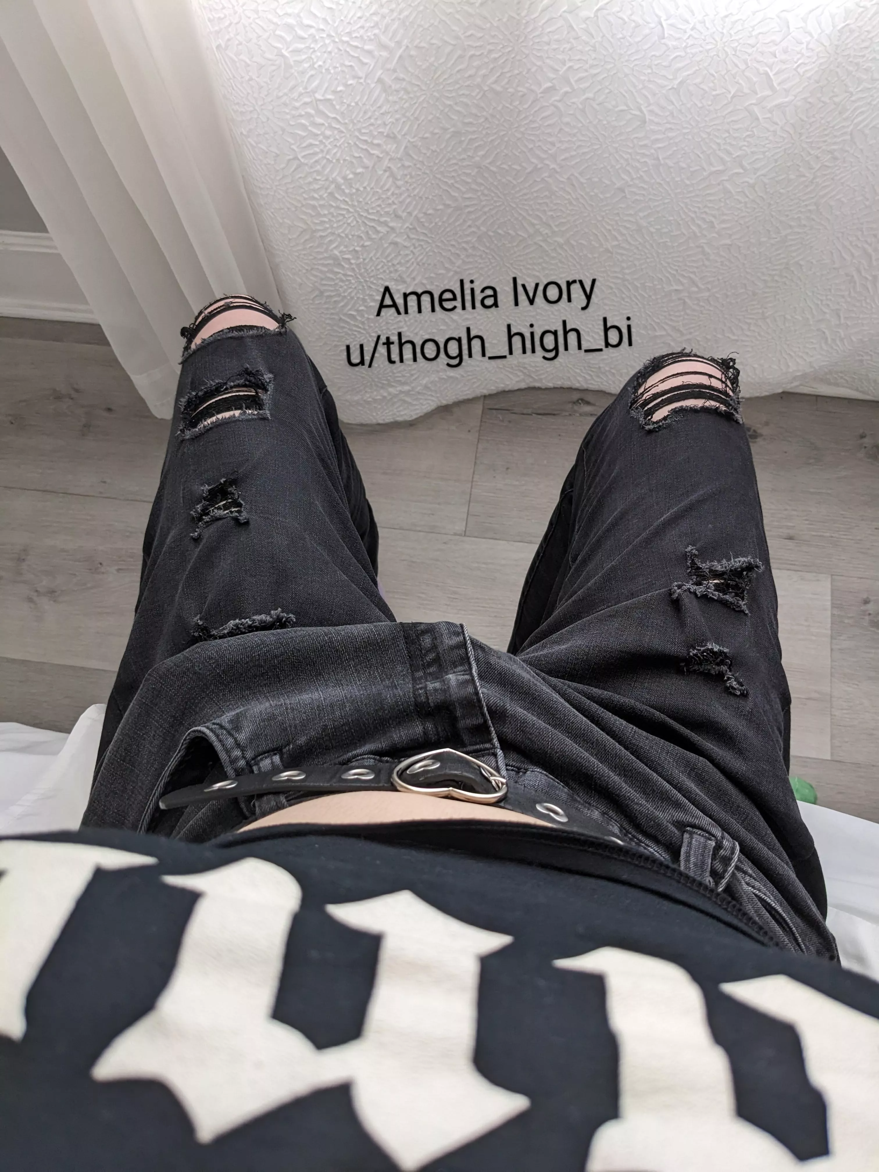 POV of my bulge posted by thogh_high_bi