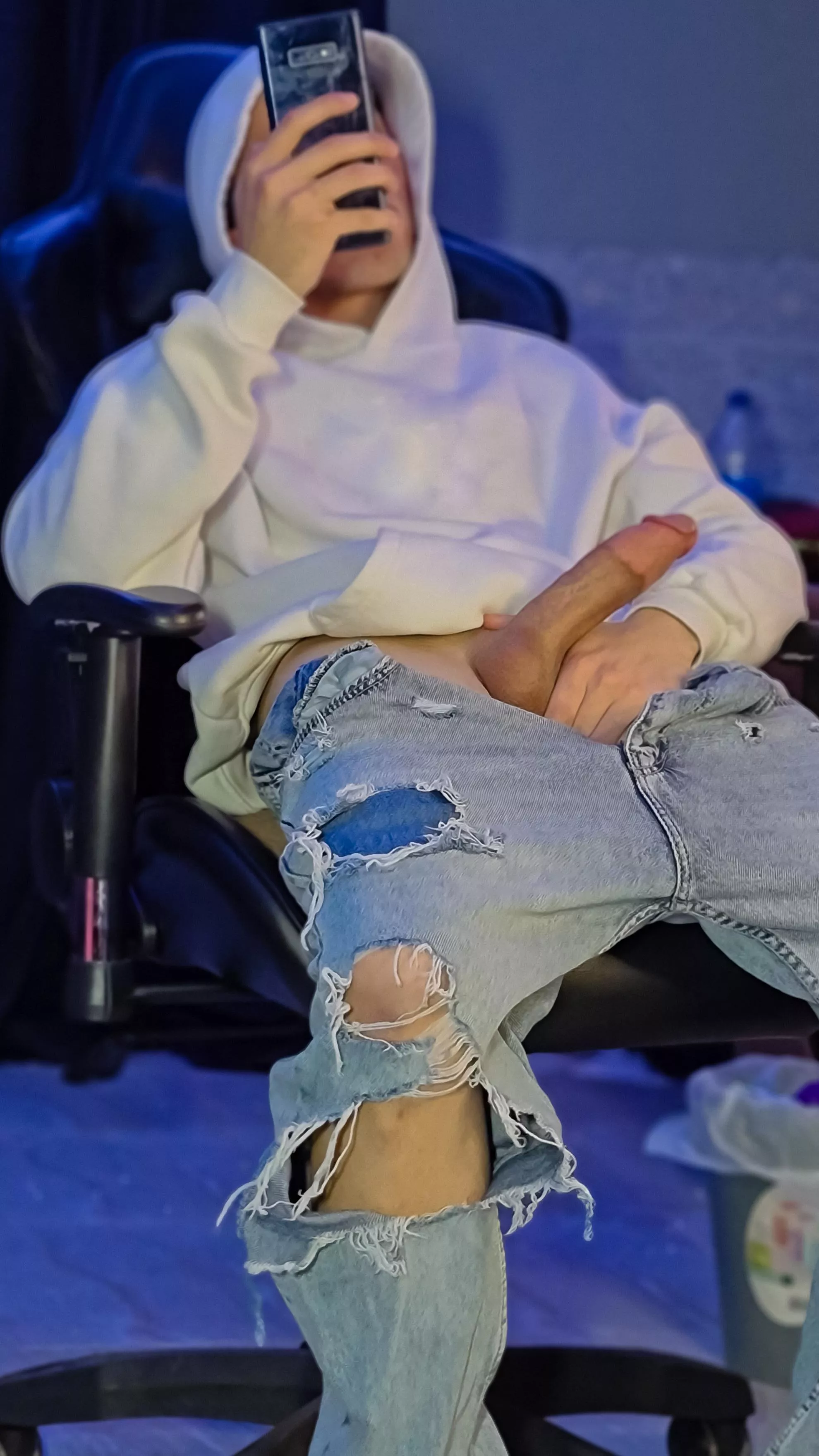 React If Like My Secret Weapon 😜 posted by SweetBoy_0