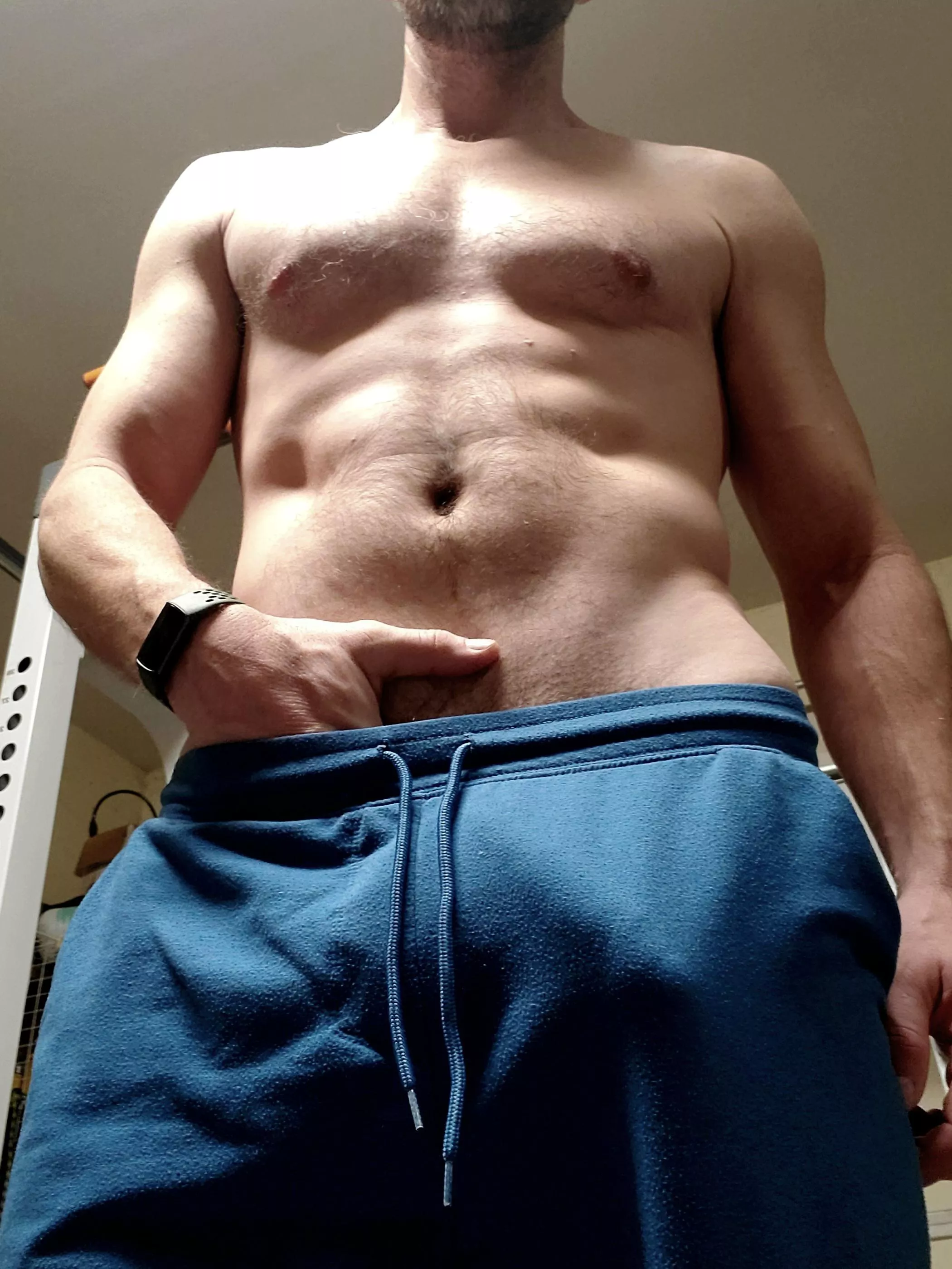 Since you're not here yet, imma go ahead and get warmed up [42] posted by sorta_round_3