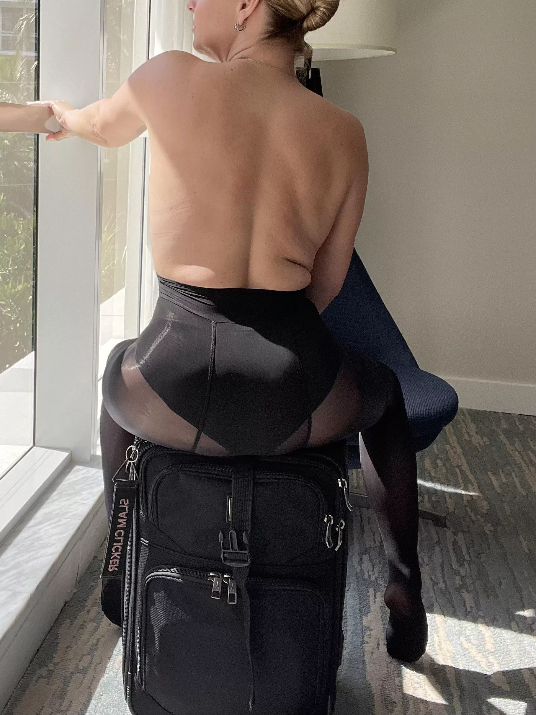 Slam clicker, but I like the view. posted by Flygirlpantyhose