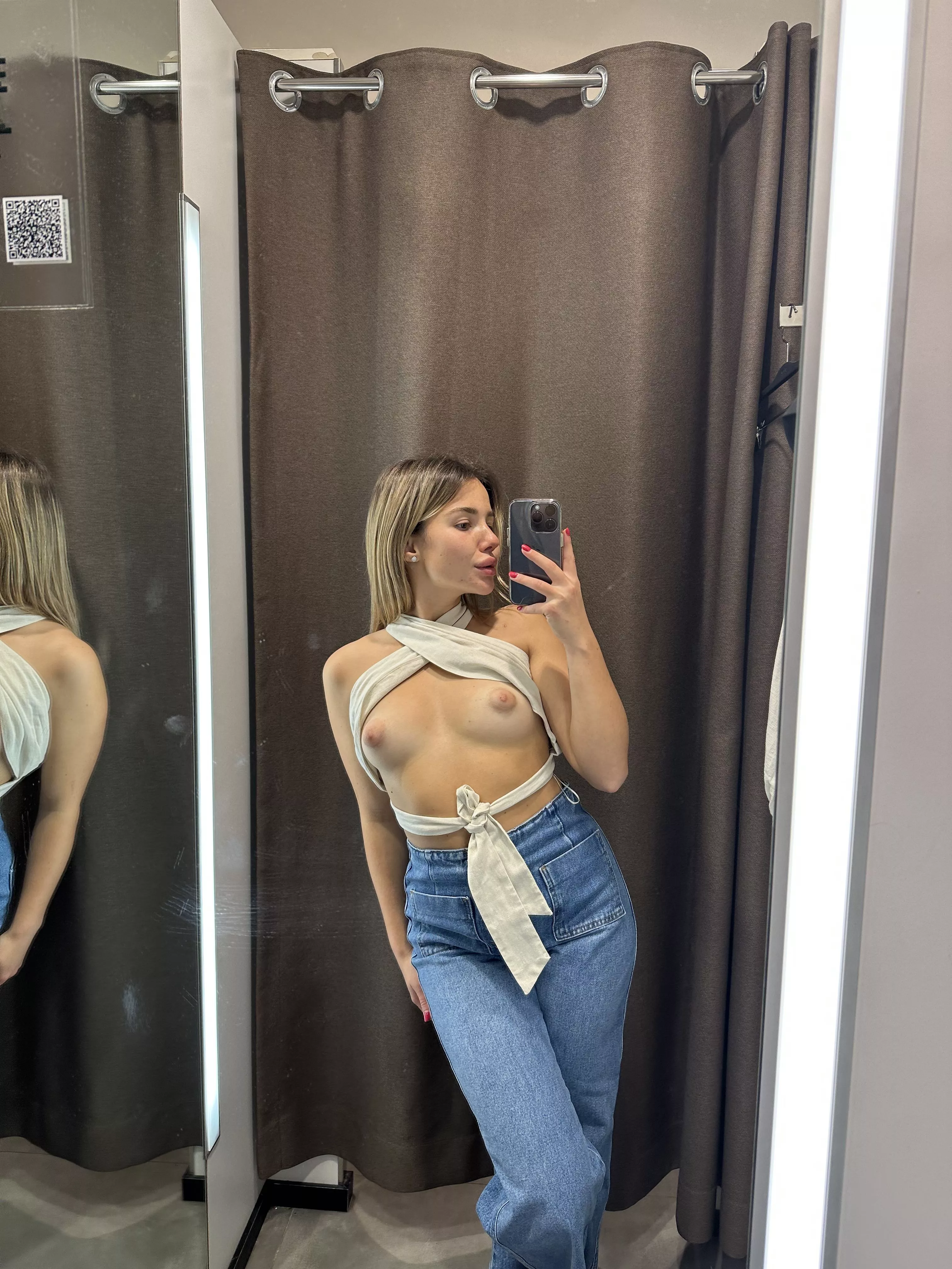 Small enough to fuck everywhere posted by sweet_sun_