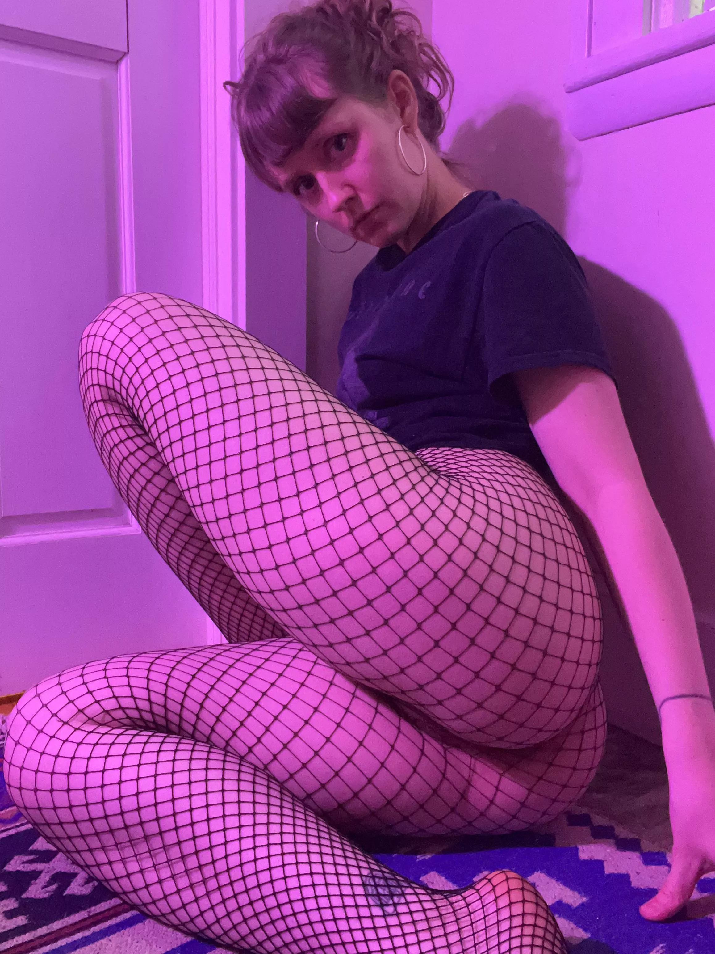 Some strange optical illusion is happening and I’m here for it. posted by eternaldarkness12