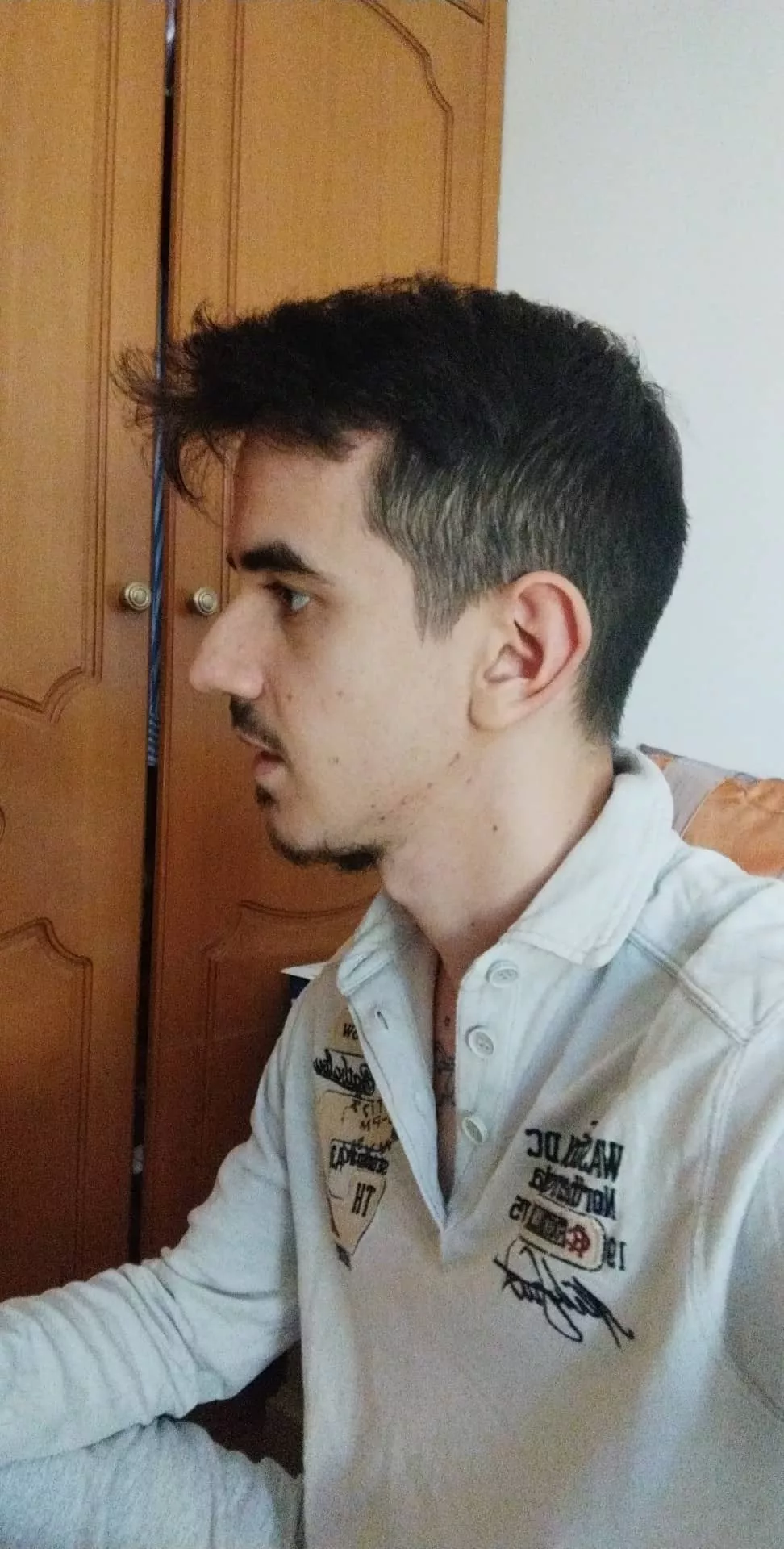 Started loving my profile. It's definitely not that beautiful, but at least it's okay I'd say. posted by Axaxou