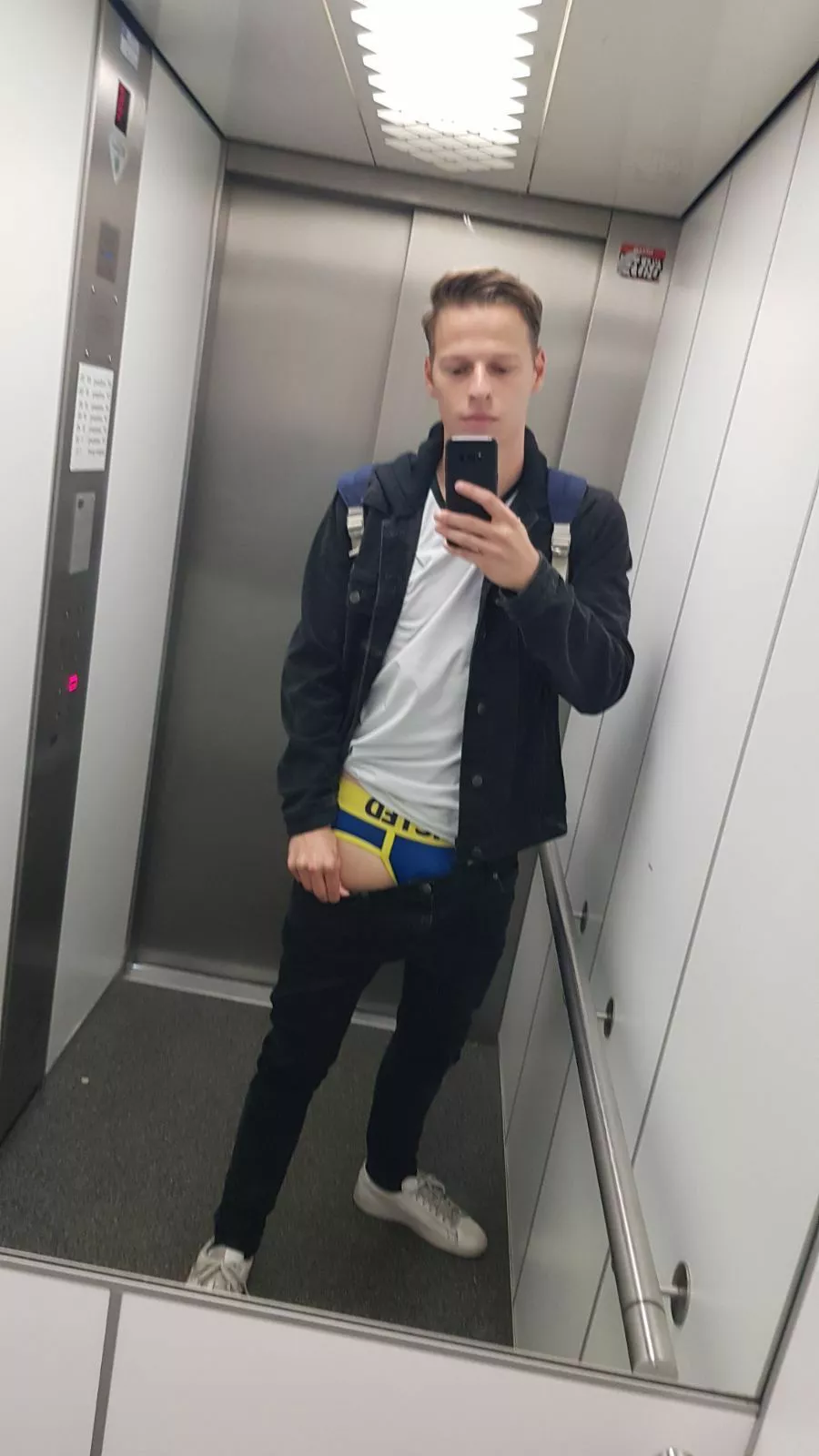 The door opens and you catch this veiw, what you doing? posted by hornyswitchboy97