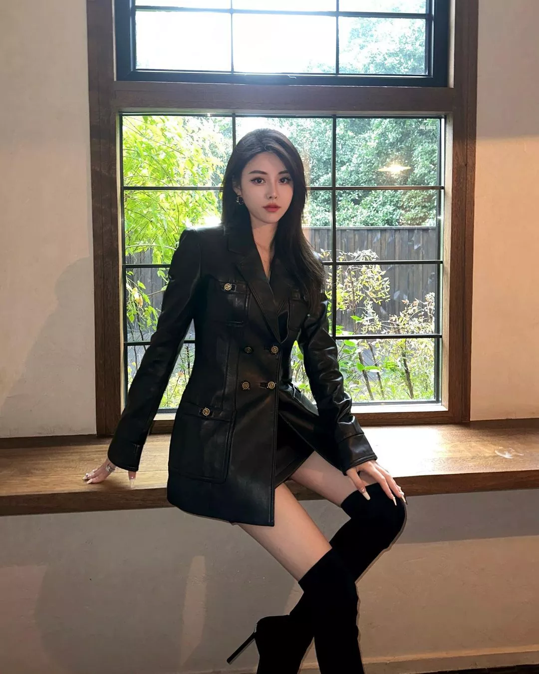 Thigh high boots posted by Majestic_Painter8660