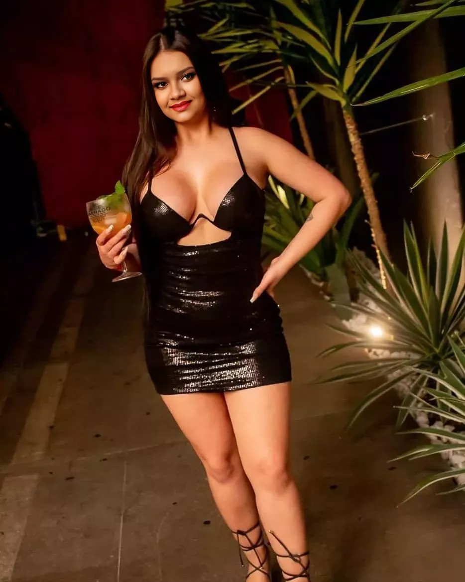 Trying her best to impress her boss posted by sexyparul