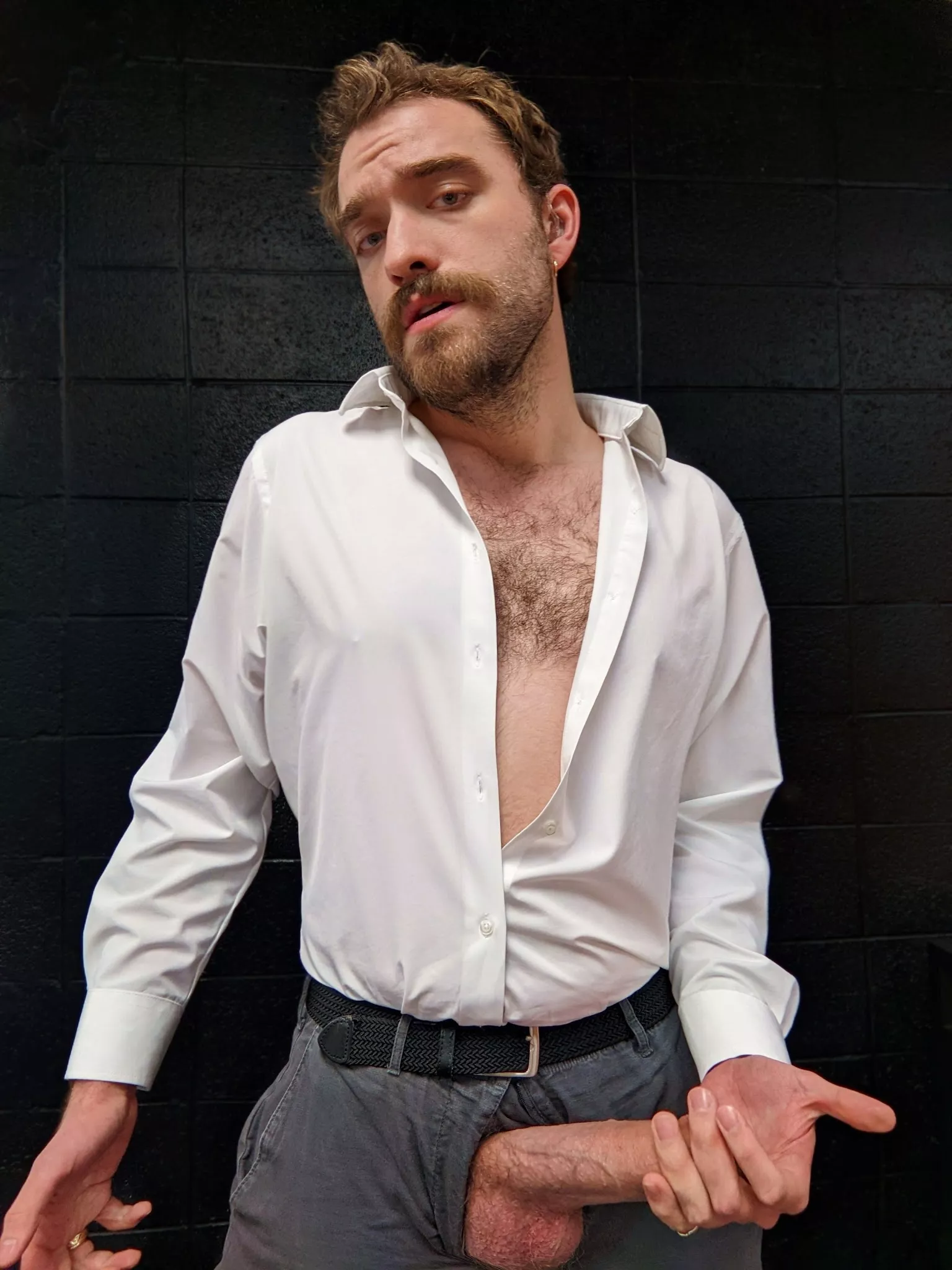 underdressed for work 👔 posted by Dendirk