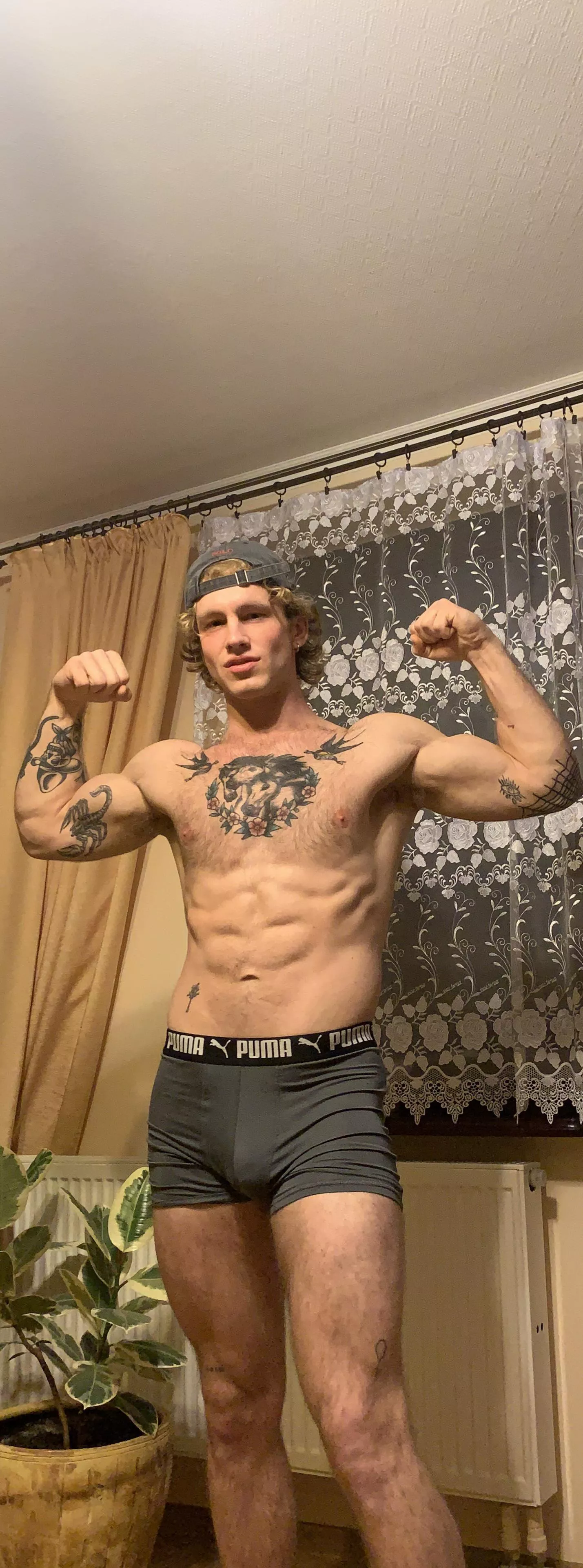 Wanna wrestle with me? posted by haael12