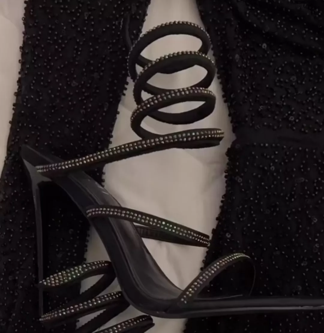 What are these heels called? posted by nik28ki