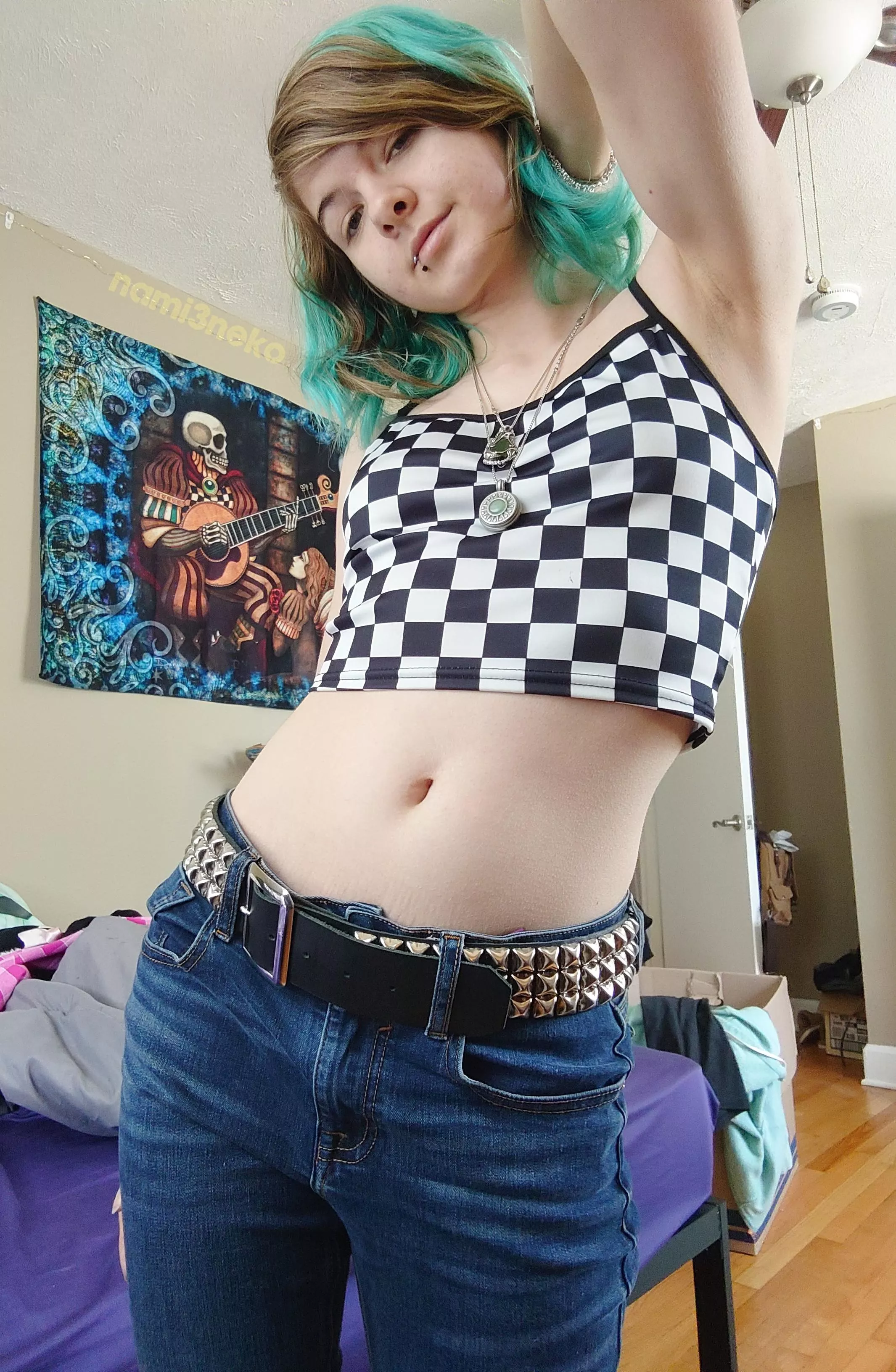 What are you looking at? posted by nami3neko