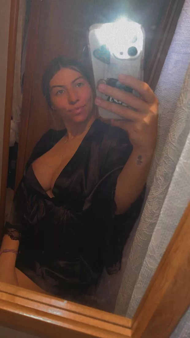 what would you do to this milf in the making?🎀 posted by CheezyyBread