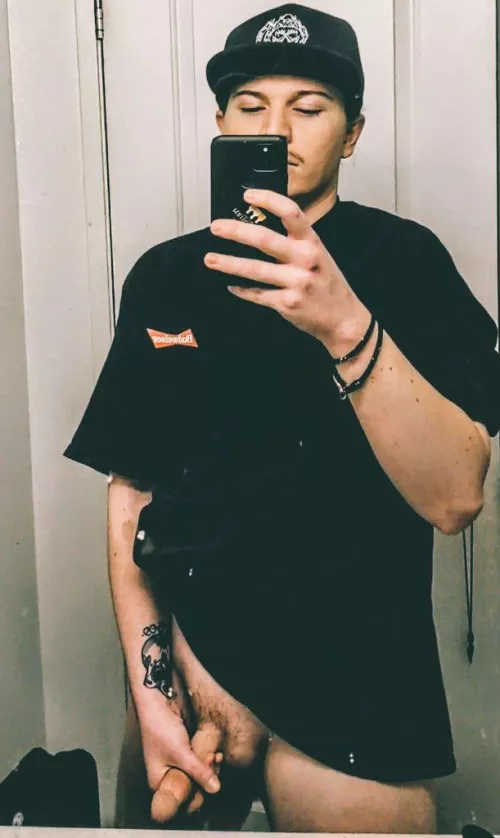 When you get home from the bar and you're horny... so you show your dick to reddit strangers 🤷😈 by AshCactus