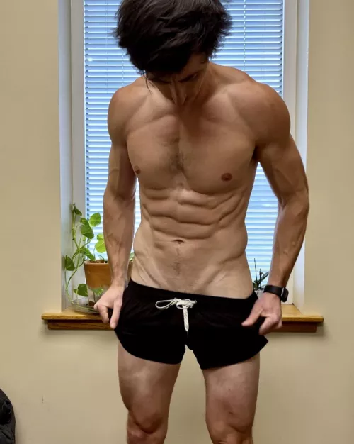 Who likes short shorts? by Shred_and_Bread