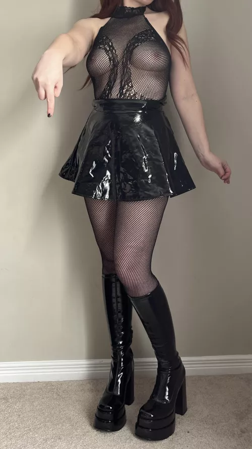 you belong with me on your hands and knees by Alexandrea_goodgirl