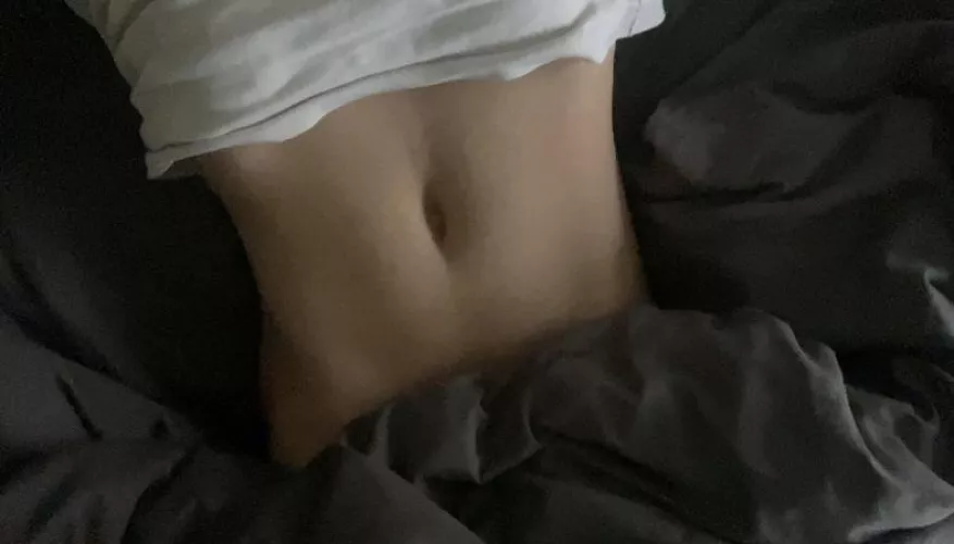 19 heard you guys like boys with a small waist? What do you like to do with them? 🥺 by grabwaistwreckhole