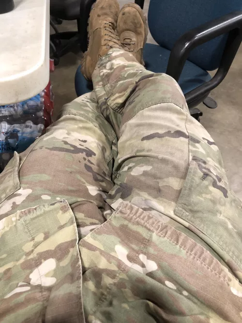 27 Top… just got to work. Trying to find a cool and cute bottom younger than me to talk to long term. Twink+ twunk+ face+ hmu@ cole_jones1995 by Crazy_On_Ice