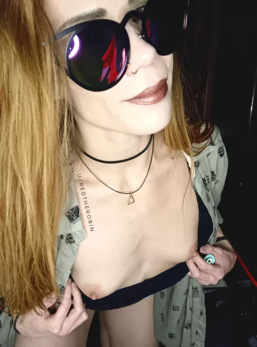 A quick little flash from your favorite redhead by RedTheRobin