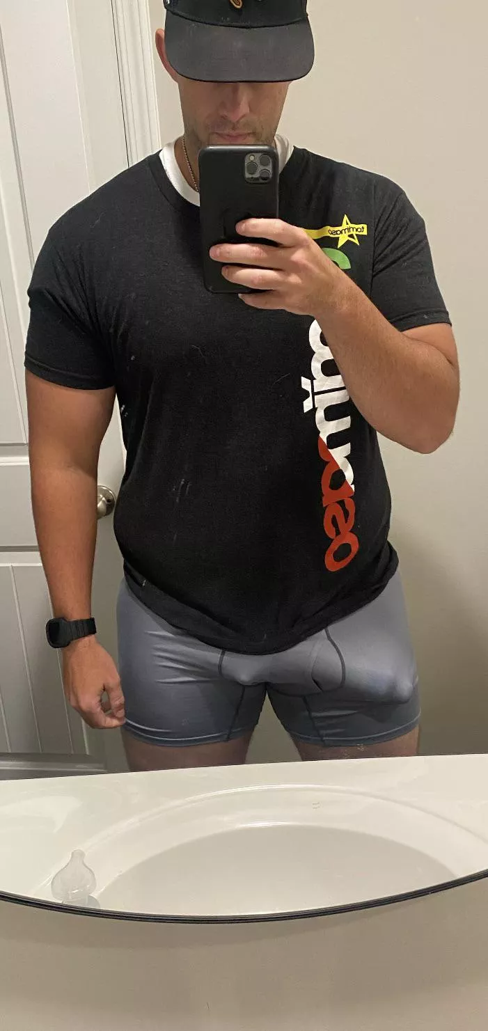 A recent divorce has this dad wondering if he’s still an alpha. What do y’all think? posted by SheepherderPrize1596