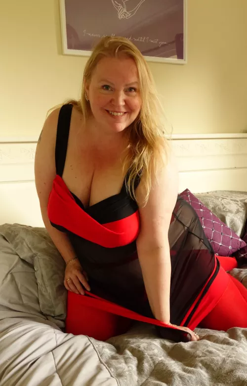 Bbw and mature, you don't mind, do you? by Minute-Rule6914